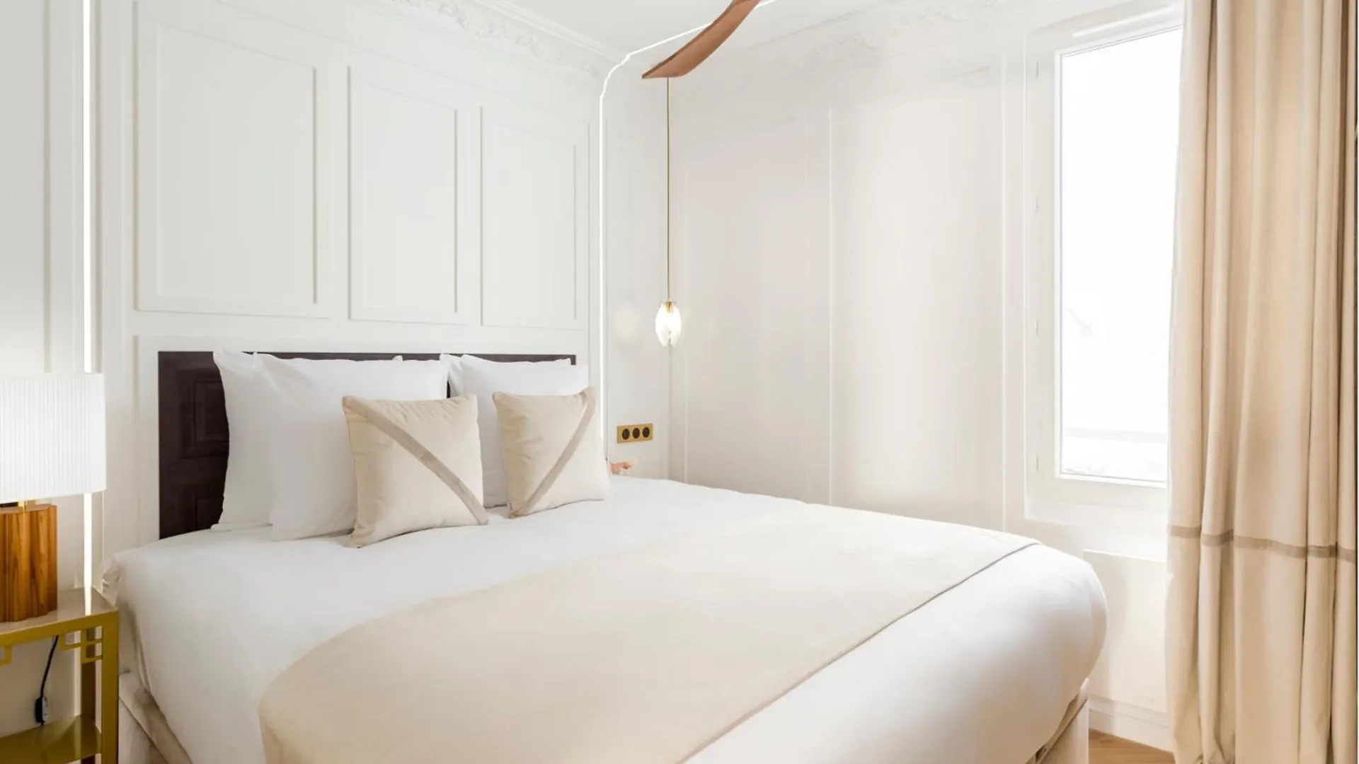 Merveil - Luxury Suite - Louvre - Aboukir IX Paris France